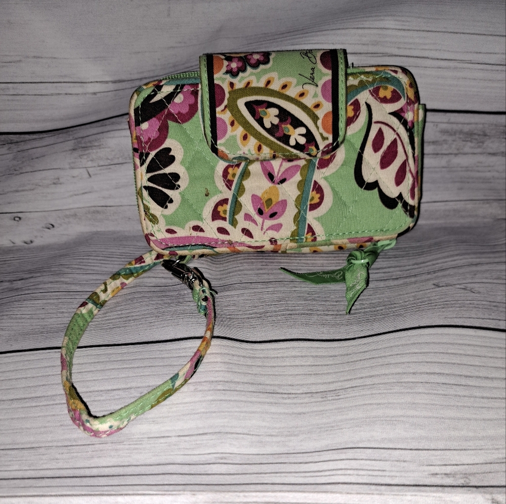 VERA BRADLEY Wallet Wristlet Retired Print "Tutti Frutti" Colorful Paisley